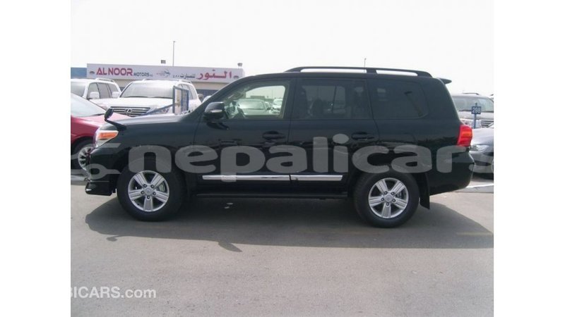 Big with watermark toyota land cruiser bagmati import dubai 2554