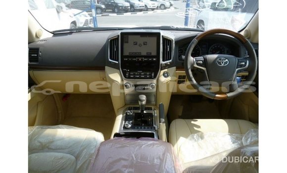 Buy Import Toyota Land Cruiser White Car in Import - Dubai in Bagmati Buy Import Toyota Land Cruiser White Car in Import - Dubai in Bagmati