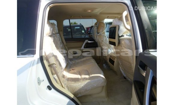 Buy Import Toyota Land Cruiser White Car in Import - Dubai in Bagmati Buy Import Toyota Land Cruiser White Car in Import - Dubai in Bagmati