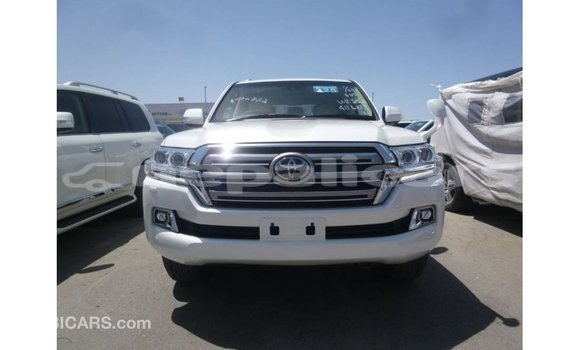 Buy Import Toyota Land Cruiser White Car in Import - Dubai in Bagmati Buy Import Toyota Land Cruiser White Car in Import - Dubai in Bagmati