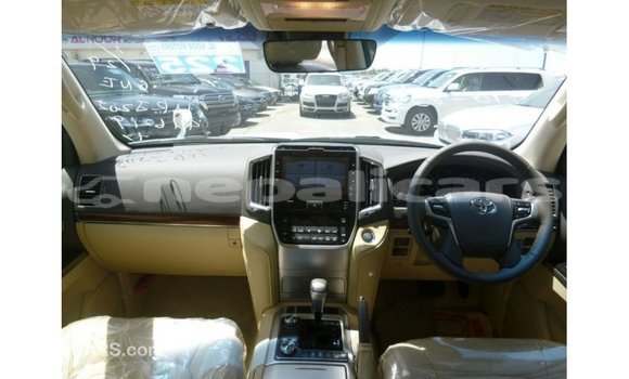 Buy Import Toyota Land Cruiser White Car in Import - Dubai in Bagmati Buy Import Toyota Land Cruiser White Car in Import - Dubai in Bagmati