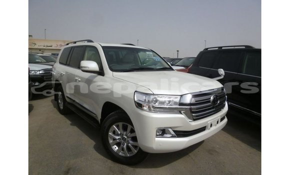 Buy Import Toyota Land Cruiser White Car in Import - Dubai in Bagmati Buy Import Toyota Land Cruiser White Car in Import - Dubai in Bagmati