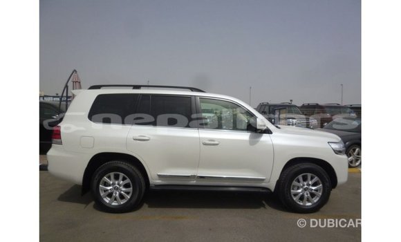 Buy Import Toyota Land Cruiser White Car in Import - Dubai in Bagmati Buy Import Toyota Land Cruiser White Car in Import - Dubai in Bagmati