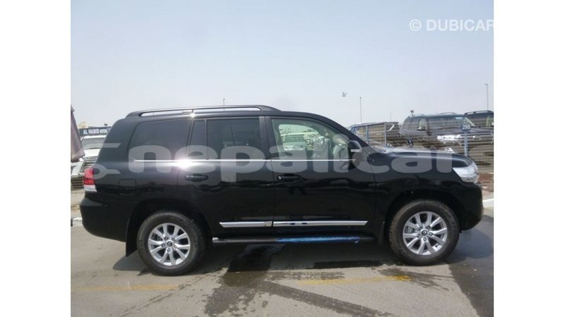 Big with watermark toyota land cruiser bagmati import dubai 2570