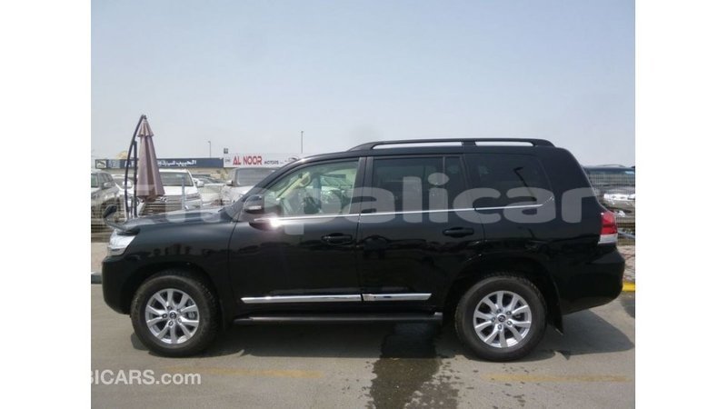 Big with watermark toyota land cruiser bagmati import dubai 2570