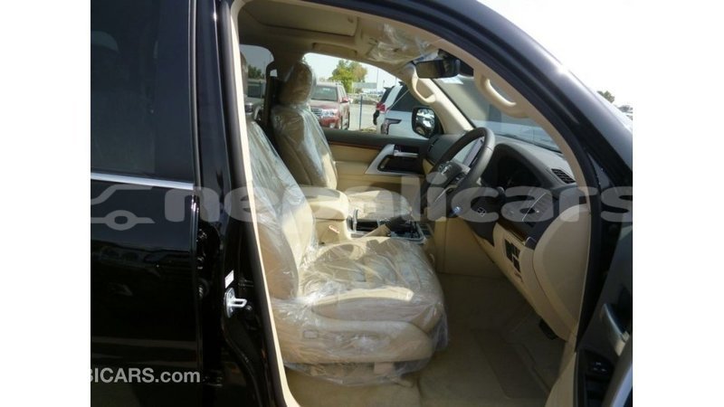 Big with watermark toyota land cruiser bagmati import dubai 2571