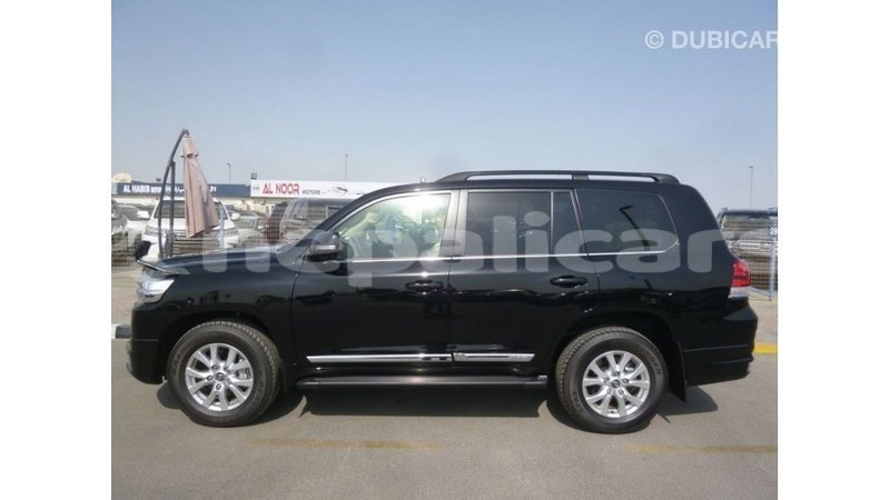 Big with watermark toyota land cruiser bagmati import dubai 2571