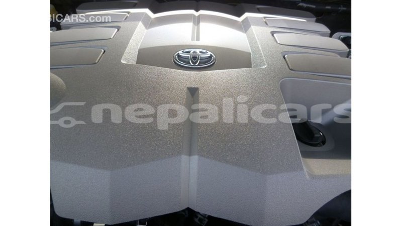 Big with watermark toyota land cruiser bagmati import dubai 2571