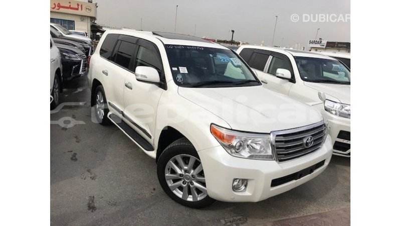 Big with watermark toyota land cruiser bagmati import dubai 2580