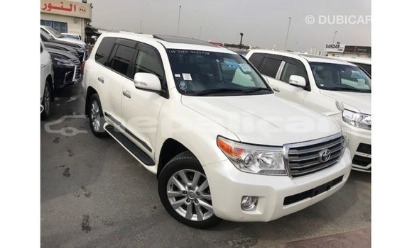 Buy Import Toyota Land Cruiser White Car in Import - Dubai in Bagmati Buy Import Toyota Land Cruiser White Car in Import - Dubai in Bagmati