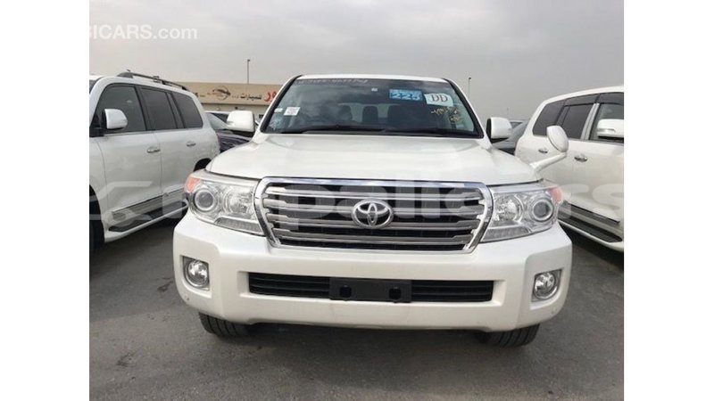 Big with watermark toyota land cruiser bagmati import dubai 2580