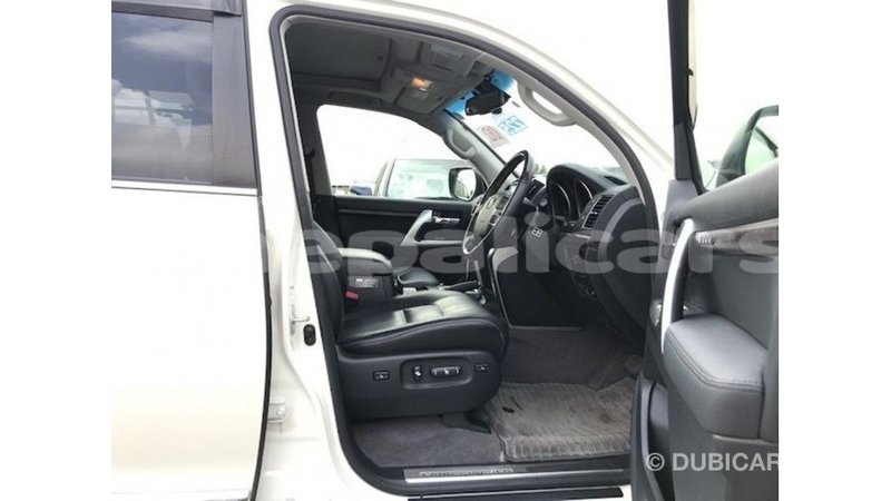 Big with watermark toyota land cruiser bagmati import dubai 2580