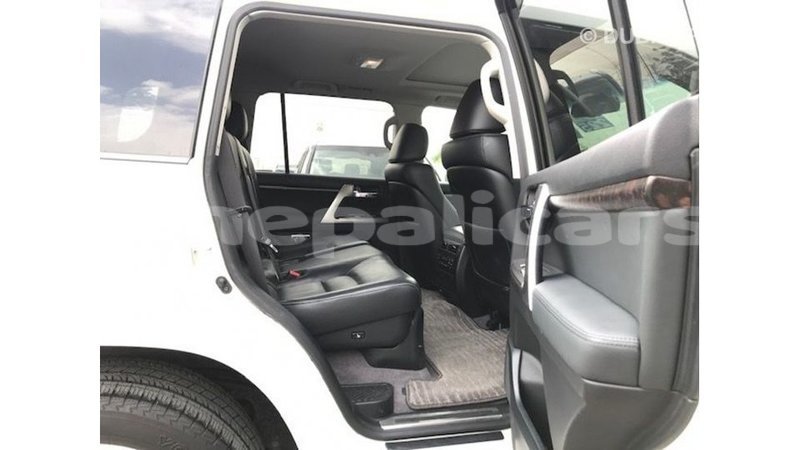 Big with watermark toyota land cruiser bagmati import dubai 2580