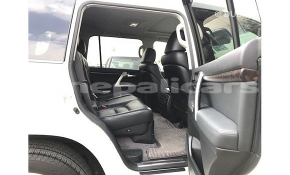 Buy Import Toyota Land Cruiser White Car in Import - Dubai in Bagmati Buy Import Toyota Land Cruiser White Car in Import - Dubai in Bagmati