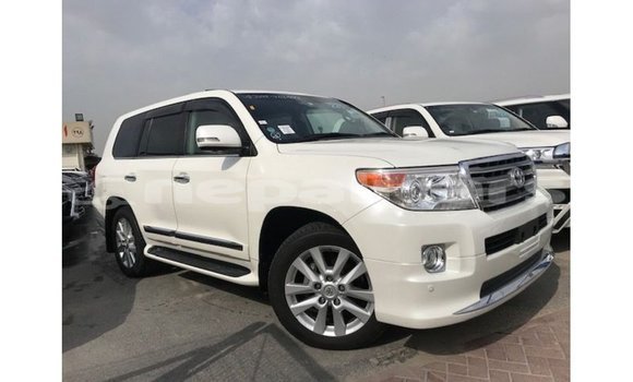 Buy Import Toyota Land Cruiser White Car in Import - Dubai in Bagmati Buy Import Toyota Land Cruiser White Car in Import - Dubai in Bagmati