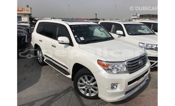 Buy Import Toyota Land Cruiser White Car in Import - Dubai in Bagmati Buy Import Toyota Land Cruiser White Car in Import - Dubai in Bagmati