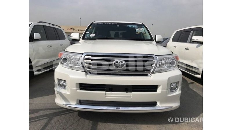 Big with watermark toyota land cruiser bagmati import dubai 2581
