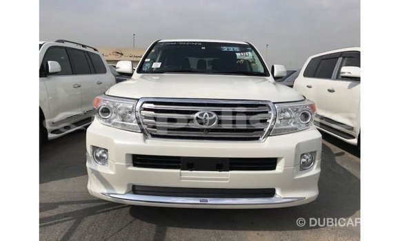 Buy Import Toyota Land Cruiser White Car in Import - Dubai in Bagmati Buy Import Toyota Land Cruiser White Car in Import - Dubai in Bagmati