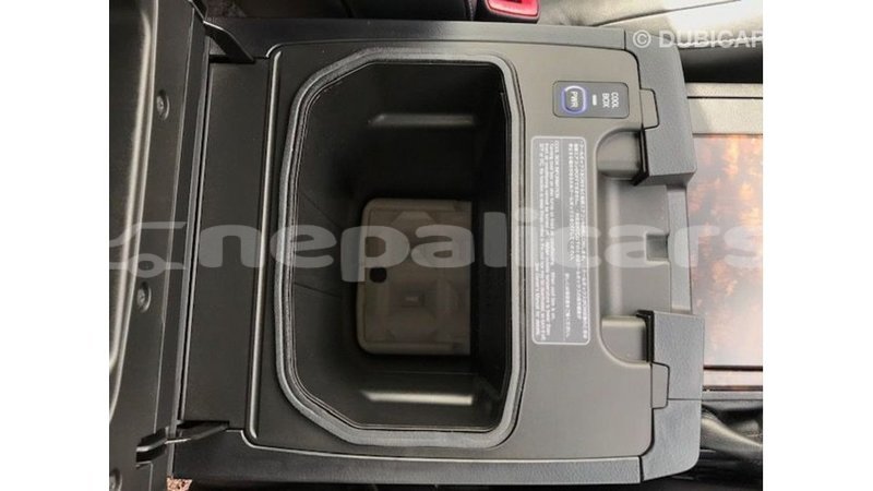 Big with watermark toyota land cruiser bagmati import dubai 2581