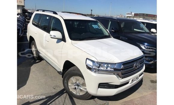 Buy Import Toyota Land Cruiser White Car in Import - Dubai in Bagmati Buy Import Toyota Land Cruiser White Car in Import - Dubai in Bagmati