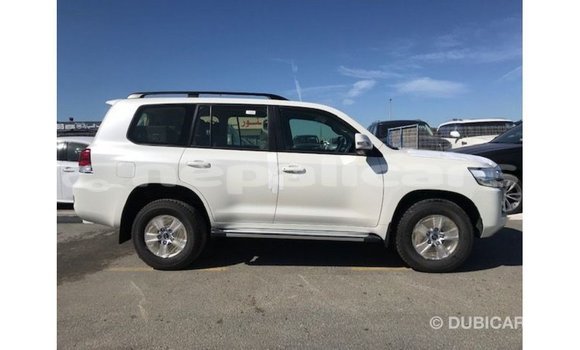 Buy Import Toyota Land Cruiser White Car in Import - Dubai in Bagmati Buy Import Toyota Land Cruiser White Car in Import - Dubai in Bagmati