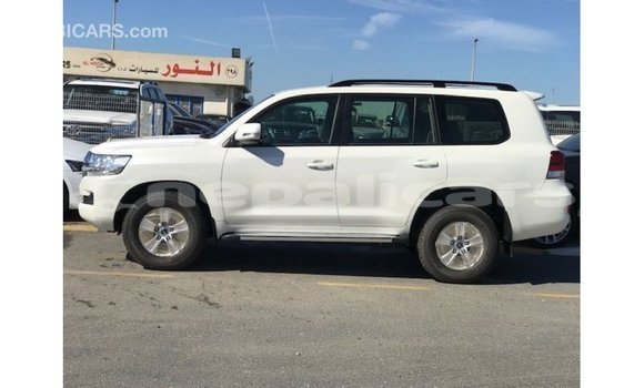 Buy Import Toyota Land Cruiser White Car in Import - Dubai in Bagmati Buy Import Toyota Land Cruiser White Car in Import - Dubai in Bagmati
