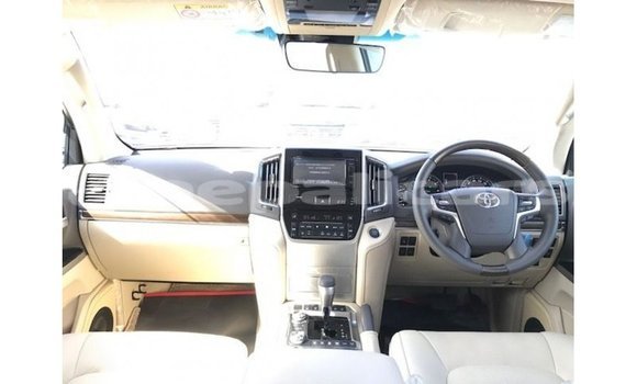 Buy Import Toyota Land Cruiser White Car in Import - Dubai in Bagmati Buy Import Toyota Land Cruiser White Car in Import - Dubai in Bagmati
