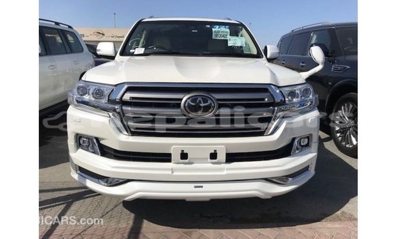 Buy Import Toyota Land Cruiser White Car in Import - Dubai in Bagmati Buy Import Toyota Land Cruiser White Car in Import - Dubai in Bagmati