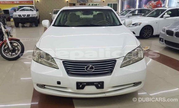 Buy Import Lexus ES White Car in Import - Dubai in Bagmati Buy Import Lexus ES White Car in Import - Dubai in Bagmati