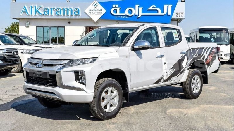 Big with watermark mitsubishi l200 bagmati import dubai 2593