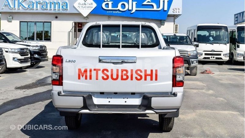 Big with watermark mitsubishi l200 bagmati import dubai 2593