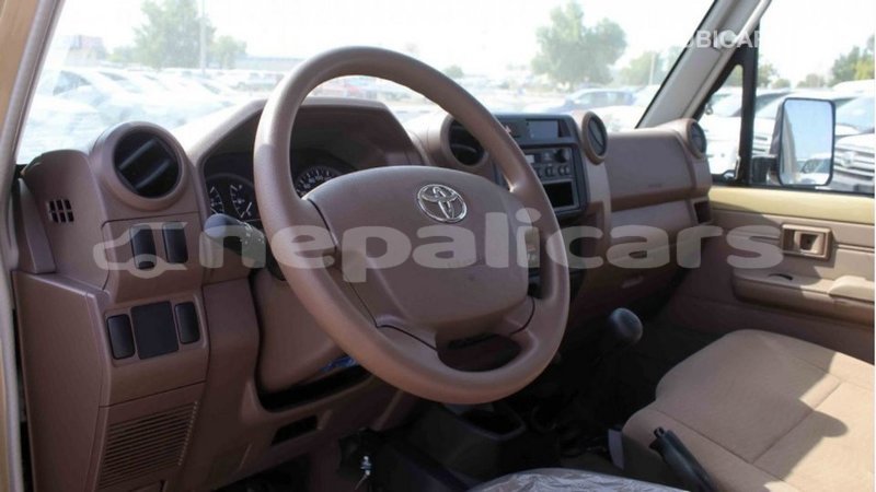Big with watermark toyota land cruiser bagmati import dubai 2594