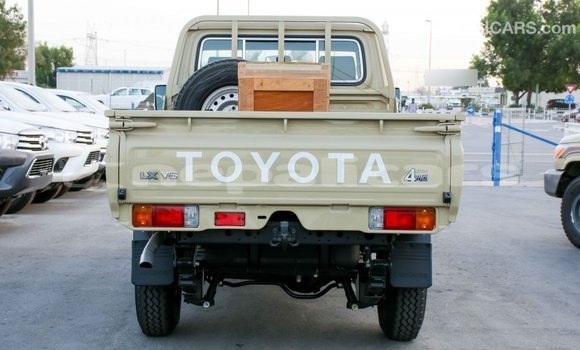 Buy Import Toyota Land Cruiser Beige Car in Import - Dubai in Bagmati Buy Import Toyota Land Cruiser Beige Car in Import - Dubai in Bagmati