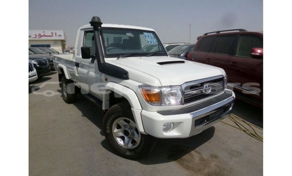 Buy Import Toyota Land Cruiser White Car in Import - Dubai in Bagmati Buy Import Toyota Land Cruiser White Car in Import - Dubai in Bagmati