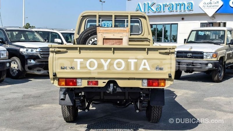 Big with watermark toyota land cruiser bagmati import dubai 2608