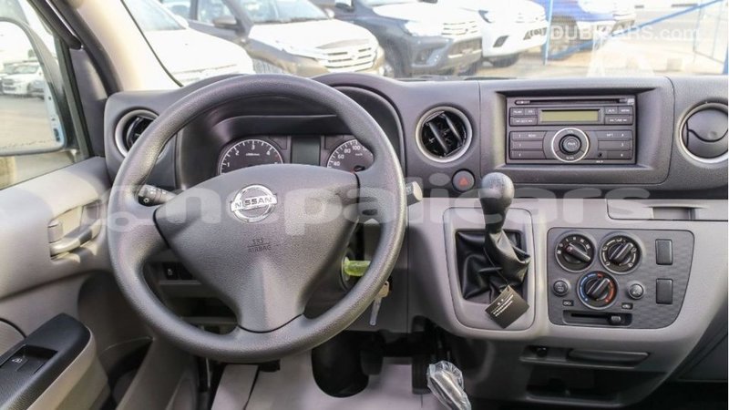 Big with watermark nissan urvan bagmati import dubai 2609