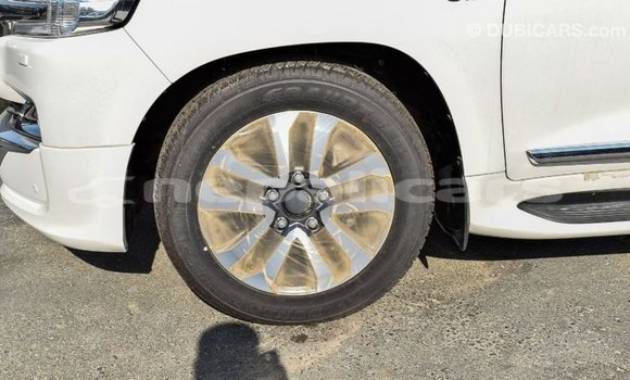 Buy Import Toyota Land Cruiser White Car in Import - Dubai in Bagmati Buy Import Toyota Land Cruiser White Car in Import - Dubai in Bagmati