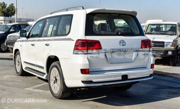 Buy Import Toyota Land Cruiser White Car in Import - Dubai in Bagmati Buy Import Toyota Land Cruiser White Car in Import - Dubai in Bagmati