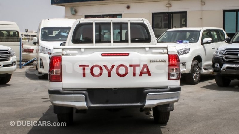 Big with watermark toyota hilux bagmati import dubai 2631