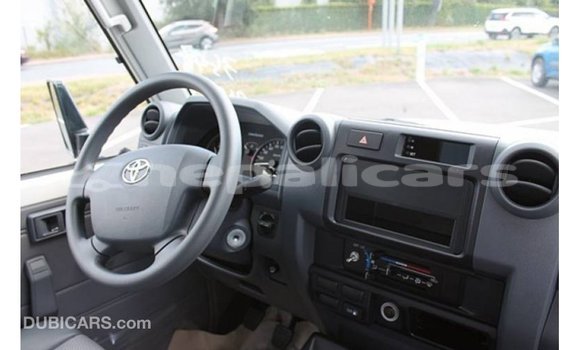 Buy Import Toyota Land Cruiser White Car in Import - Dubai in Bagmati Buy Import Toyota Land Cruiser White Car in Import - Dubai in Bagmati