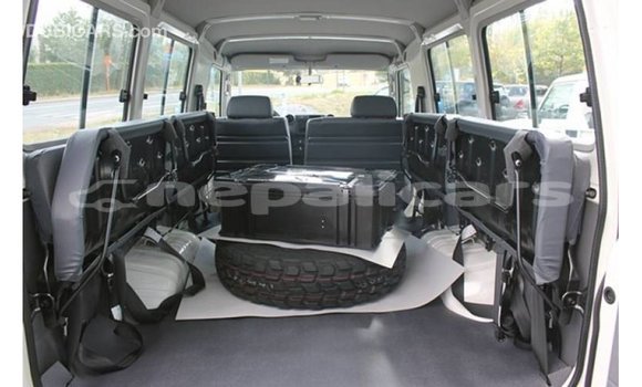 Buy Import Toyota Land Cruiser White Car in Import - Dubai in Bagmati Buy Import Toyota Land Cruiser White Car in Import - Dubai in Bagmati