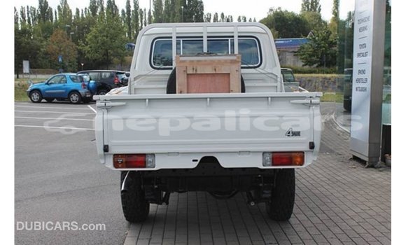 Buy Import Toyota Land Cruiser White Car in Import - Dubai in Bagmati Buy Import Toyota Land Cruiser White Car in Import - Dubai in Bagmati