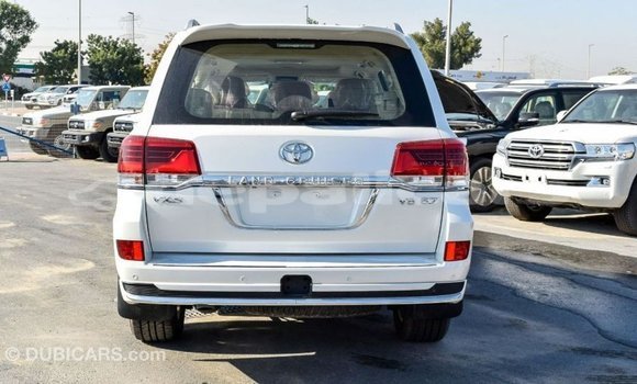 Buy Import Toyota Land Cruiser White Car in Import - Dubai in Bagmati Buy Import Toyota Land Cruiser White Car in Import - Dubai in Bagmati
