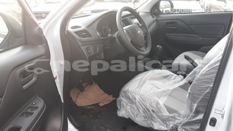 Big with watermark mitsubishi l200 bagmati import dubai 2655