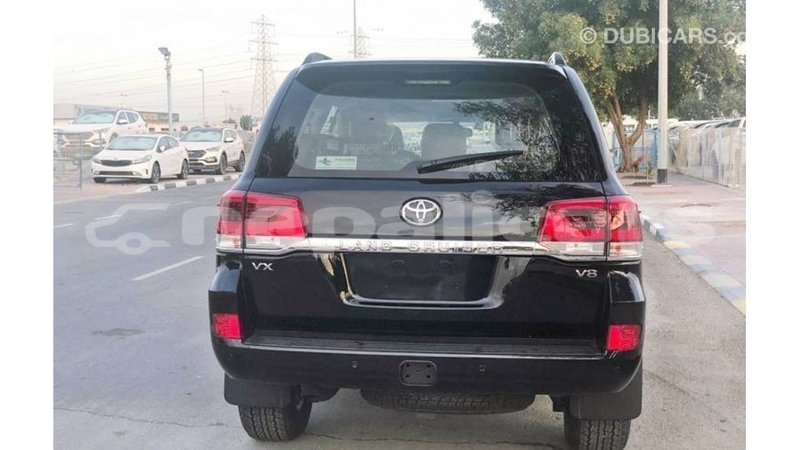 Big with watermark toyota land cruiser bagmati import dubai 2665