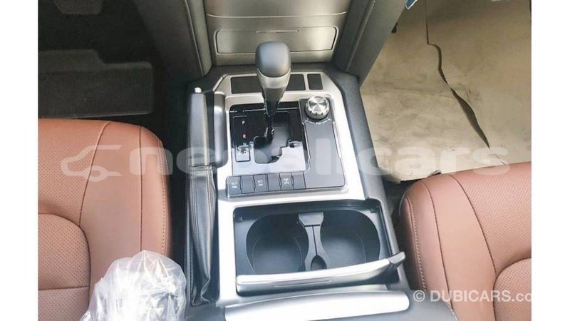 Big with watermark toyota land cruiser bagmati import dubai 2665