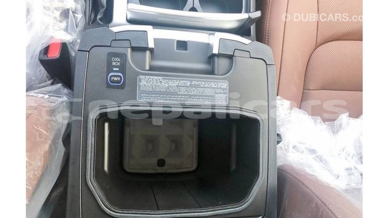 Big with watermark toyota land cruiser bagmati import dubai 2665