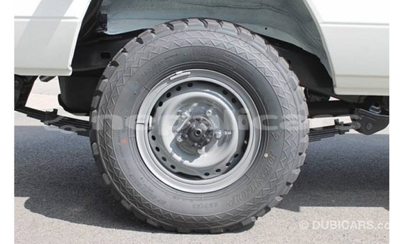 Buy Import Toyota Land Cruiser White Car in Import - Dubai in Bagmati Buy Import Toyota Land Cruiser White Car in Import - Dubai in Bagmati