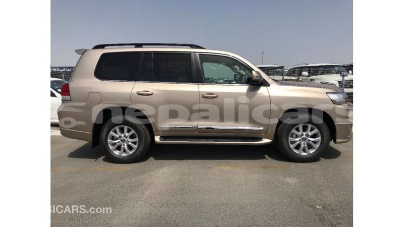 Big with watermark toyota land cruiser bagmati import dubai 2678