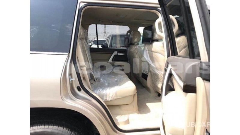 Big with watermark toyota land cruiser bagmati import dubai 2678